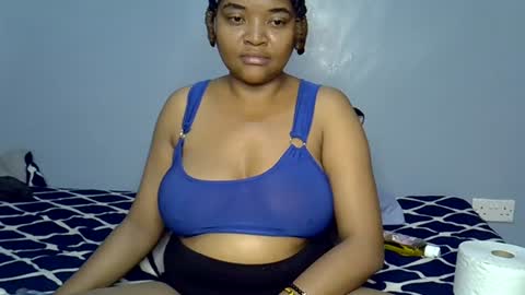 busty kenzi online show from 07.02.26