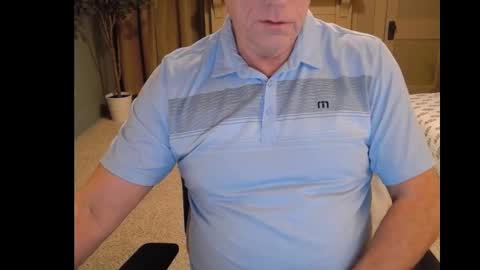 Snapshot of buttnakedfun954737 chatting on 01.28.25 Miles online show from 01.28.25