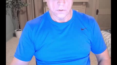 Snapshot of buttnakedfun954737 chatting on 02.11.25 Miles online show from 02.11.25