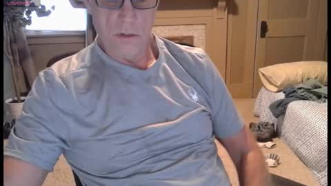 Snapshot of buttnakedfun954737 chatting on 09.29.25 Miles online show from 09.29.25