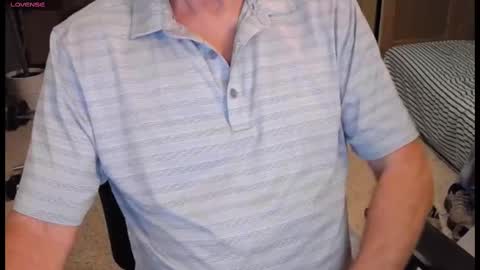 Snapshot of buttnakedfun954737 chatting on 11.19.25 Miles online show from 11.19.25