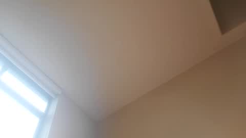 HannahWreckshin online show from 12.21.24