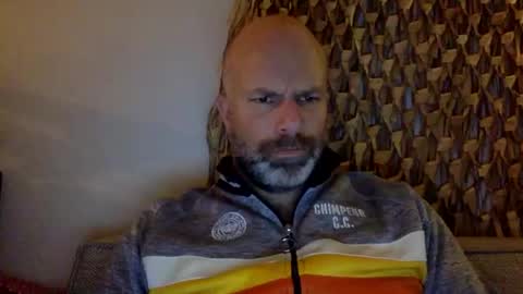 Snapshot of buurman1982isback chatting on 11.27.25 buurman1982isback online show from 11.27.25