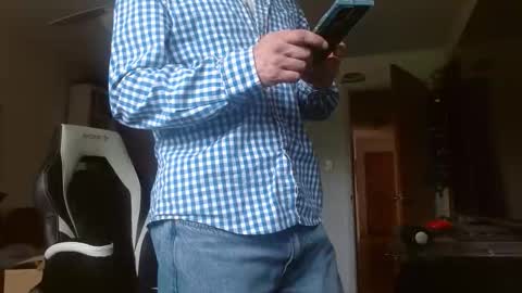 Snapshot of bwall1425 chatting on 05.06.26 bwall1425 online show from 05.06.26