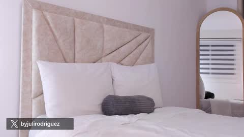    online show from 02.03.26