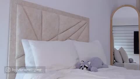    online show from 06.12.26