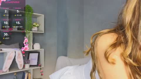 Kira online show from 01.18.25