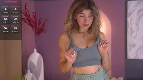 Kira online show from 09.17.25