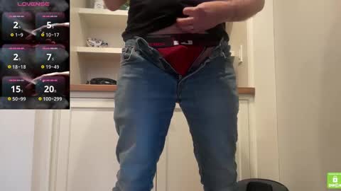 Snapshot of ca77here chatting on 11.13.25 ca77here online show from 11.13.25