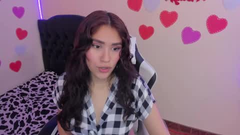 Snapshot of caelisse_cb chatting on 04.26.26 caelisse_cb online show from 04.26.26