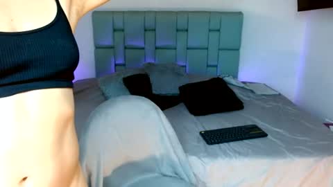Cailyn Independent model online show from 06.25.26