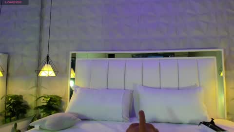 Snapshot of cailynbrowm chatting on 01.28.25 CailynBrown online show from 01.28.25