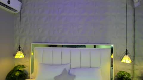 Snapshot of cailynbrowm chatting on 02.12.25 CailynBrown online show from 02.12.25