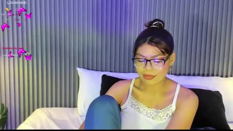 Snapshot of cailynbrowm chatting on 03.11.25 CailynBrown online show from 03.11.25