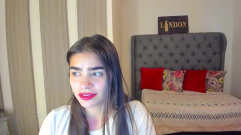 Snapshot of caitlingomez0 chatting on 02.19.26 caitlingomez0 online show from 02.19.26