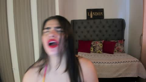 Snapshot of caitlingomez0 chatting on 03.27.26 caitlingomez0 online show from 03.27.26