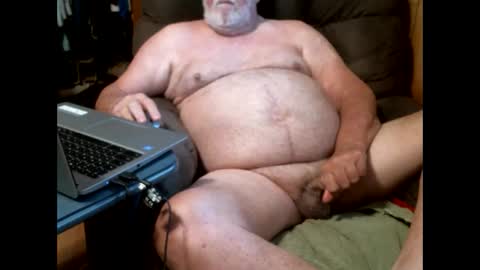 Snapshot of cajungrey75 chatting on 12.29.24 cajungrey online show from 12.29.24