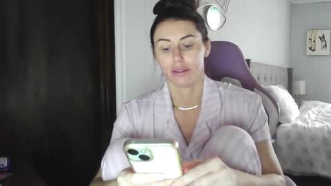 Snapshot of calicambri chatting on 02.10.25 The Cali Cambri online show from 02.10.25