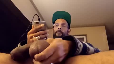 Snapshot of calidickfoshow chatting on 12.14.24 Hugh joh Meathammer online show from 12.14.24