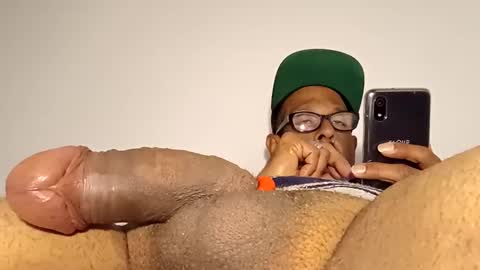 Snapshot of calidickfoshow chatting on 01.25.25 Hugh joh Meathammer online show from 01.25.25