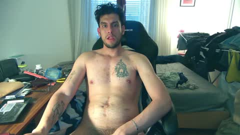 Snapshot of calientecalientee chatting on 05.15.26 calientecalientee online show from 05.15.26