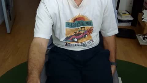 Snapshot of califun4u chatting on 11.06.25 califun4u online show from 11.06.25