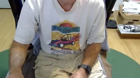 Snapshot of califun4u chatting on 11.30.25 califun4u online show from 11.30.25