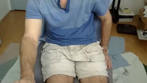 Snapshot of califun4u chatting on 12.16.25 califun4u online show from 12.16.25