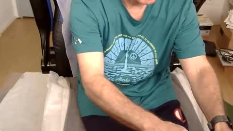 Snapshot of califun4u chatting on 02.11.26 califun4u online show from 02.11.26