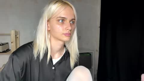 Snapshot of caliscott_ chatting on 07.22.26 Cali online show from 07.22.26