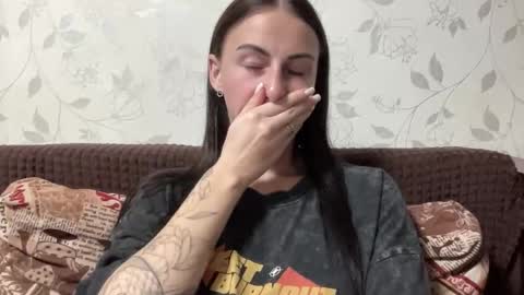 Anna online show from 10.14.25