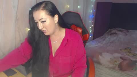 Snapshot of call_me_shaya chatting on 06.08.26 Shaya online show from 06.08.26