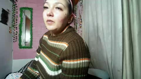 Snapshot of callme_lolas chatting on 04.26.26 paula online show from 04.26.26