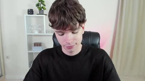 Hey I am Calvin  online show from 12.07.24