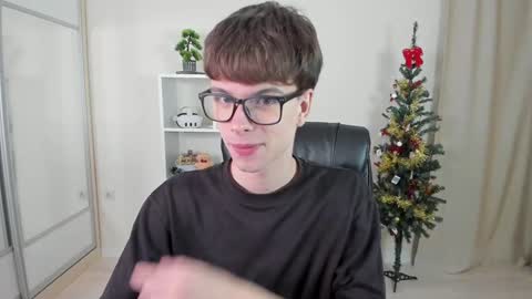 Hey I am Calvin  online show from 01.07.25