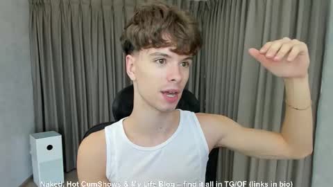 Hey I am Calvin  online show from 11.23.25