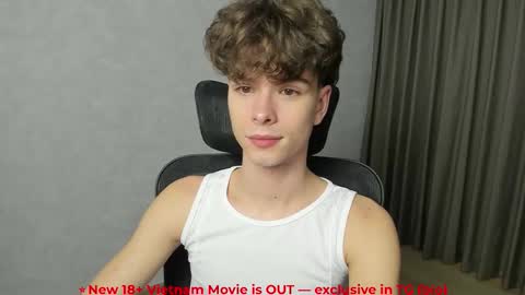 Hey I am Calvin  online show from 02.14.26