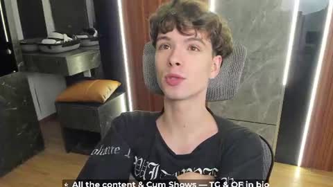 Hey I am Calvin  online show from 06.09.26