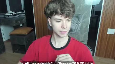 Hey I am Calvin  online show from 06.20.26