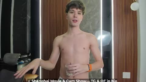 Hey I am Calvin  online show from 07.07.26