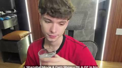 Hey I am Calvin  online show from 07.22.26