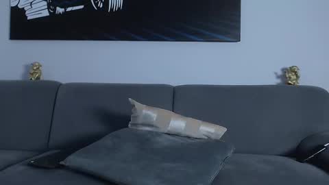 Calvin  online show from 02.07.25