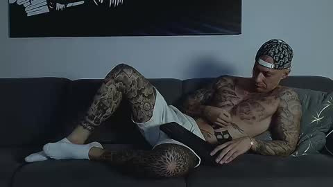 Calvin  online show from 09.25.25