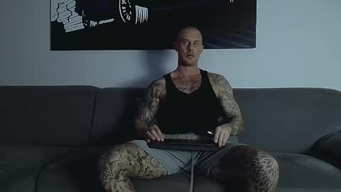 Calvin  online show from 11.19.25