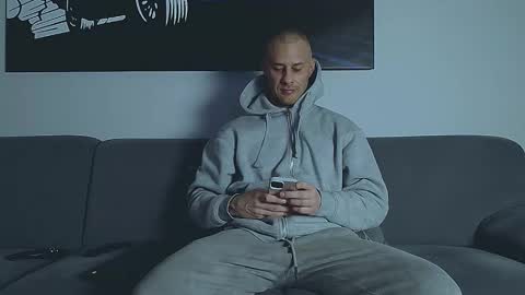 Calvin  online show from 01.05.26