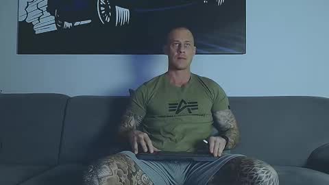 Calvin  online show from 02.22.26