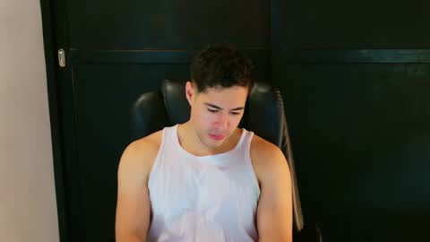 camara110 online show from 01.22.25