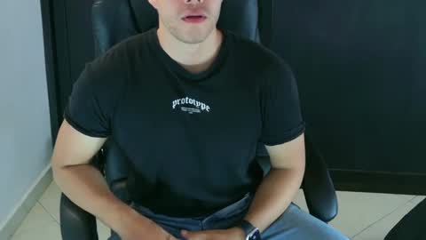 camara110 online show from 01.29.25