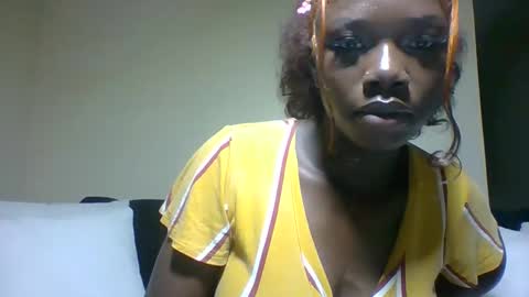 Snapshot of camclit chatting on 10.07.25 Princess online show from 10.07.25