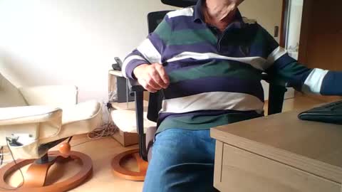 camcologne online show from 09.26.25